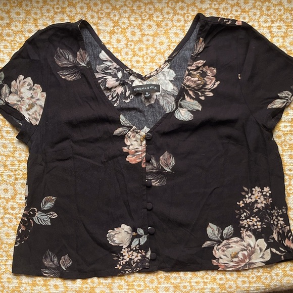 Pacsun Kendall & Kylie Crop Floral Tank Size Small - Picture 1 of 2